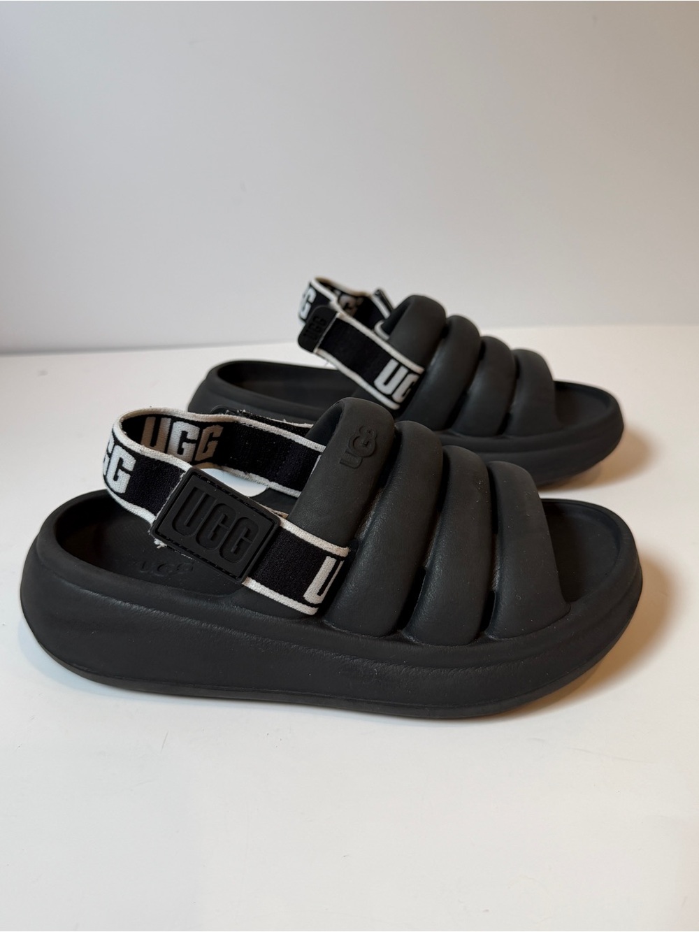 UGG Sport Yeah Webbing Strap Foam Slide Sandals Matte Black Kids 1